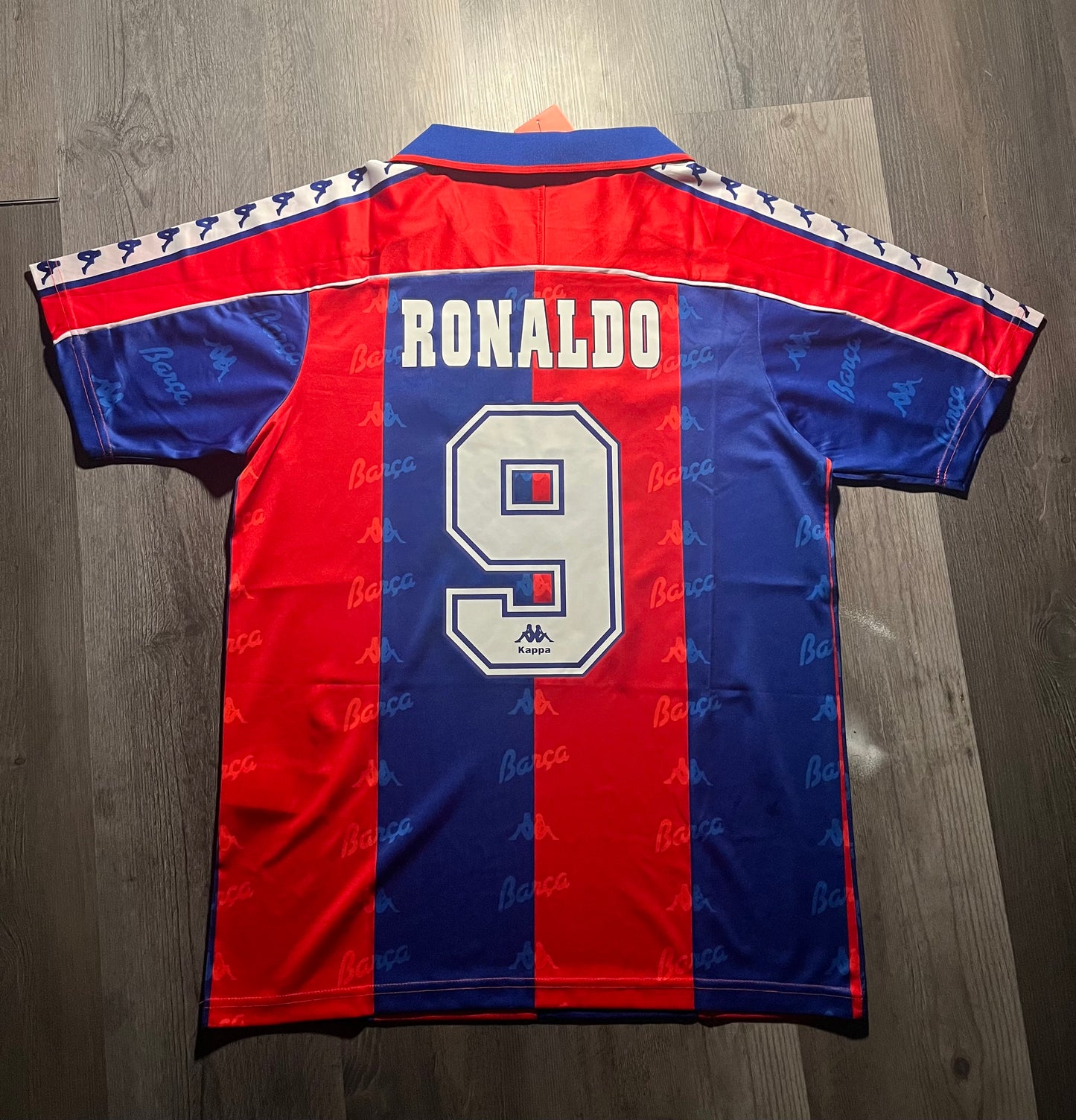 FC Barcelona 1996/97 home jersey, famously associated with Ronaldo Nazário (Ronaldo #9)