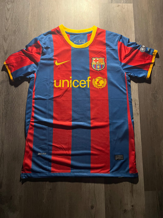 2010/11 FC Barcelona home shirt featuring Lionel Messi
